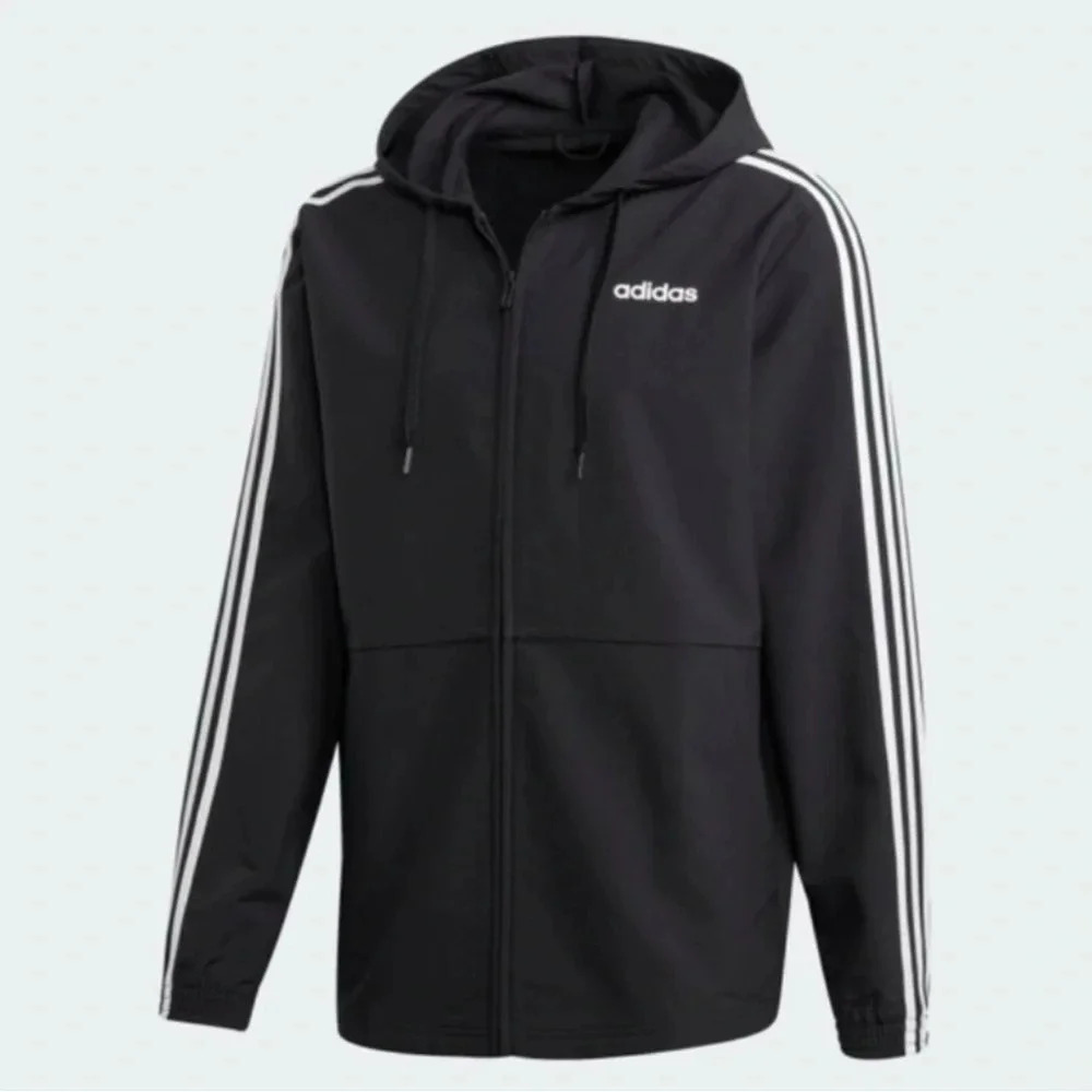 ADIDAS Men's blue Essentials 3-Stripes
Windbreaker. Perfect condition size SMALL - Picture 13 of 13